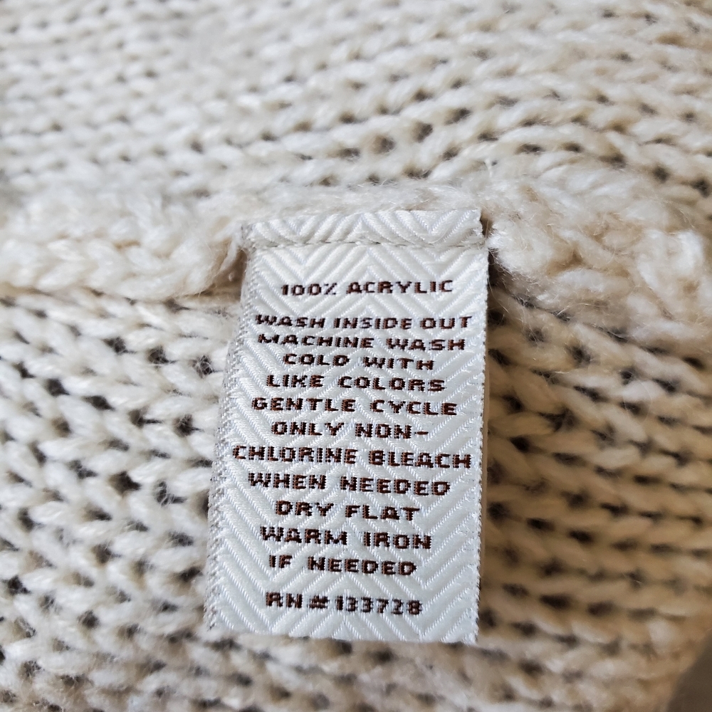 Cream Swester/Cardigan - Picture 5 of 5